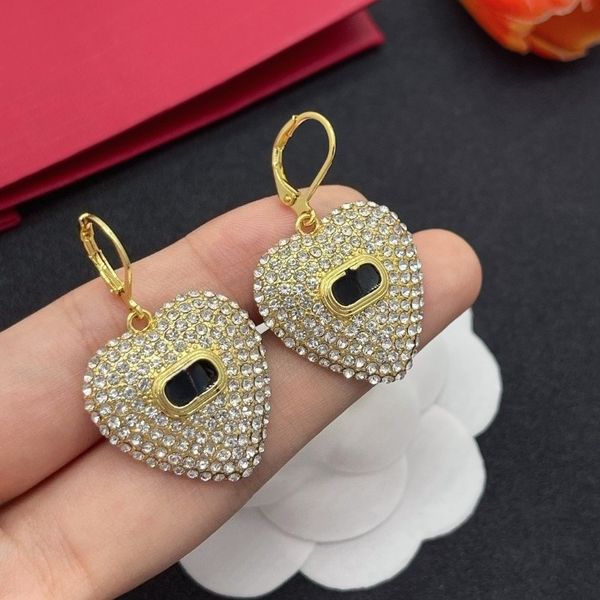 Luxury Earrings for Womens Designer Brand Ear Stud Heart Stud Earrings Classic Women Earings Full Diamond Earrings Brand Wedding Party Jewelry
Luxury Earrings for Womens Designer Brand Ear Stud Heart Stud Earrings Classic Women Earings Full Diamond Earrings Brand Wedding Party Jewelry