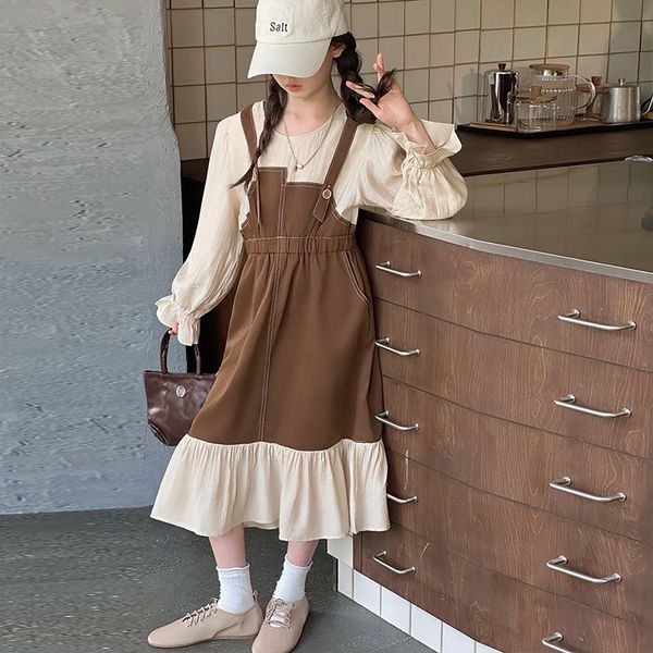 D914 Trendy Young W… - image