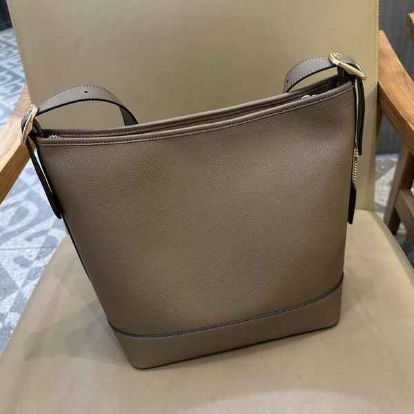 Free Shipping Eveni…