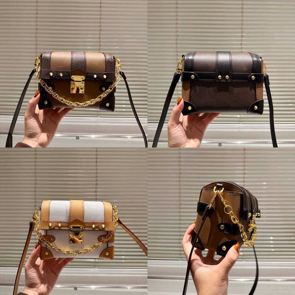 s High Quality Chain Designer Shoulder Side Trunk Vintage Womens Brown Flower Crossbody s Mens Letter Leather Hand Clutch Tote s 241015