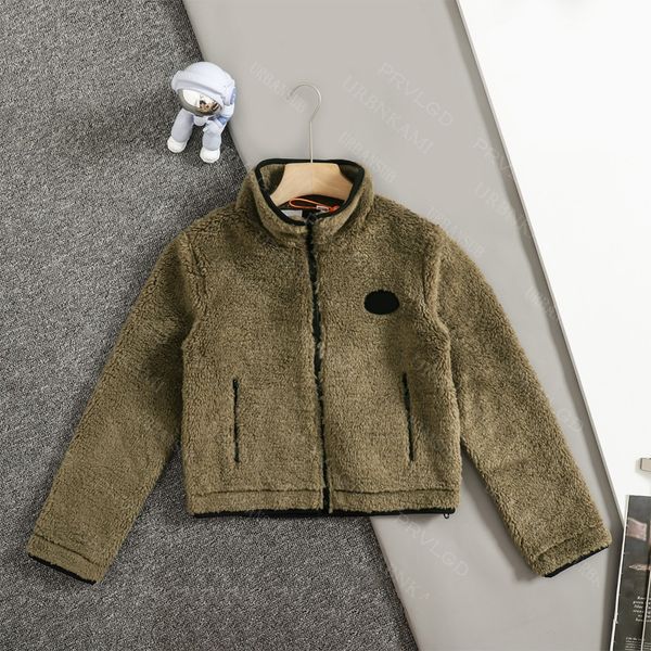 Chic Feminine Desig… - image