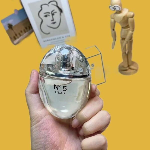 Designer Women 50ml N°5 L'EAU Limited edition Egg Perfume Lady Spray Parfum Woman Brand Long Lasting Pleasant Fragrance Female Charming Scent for Gift
Designer Women 50ml N°5 L'EAU Limited edition Egg Perfume Lady Spray Parfum Woman Brand Long Lasting Pleasant Fragrance Female Charming Scent for Gift