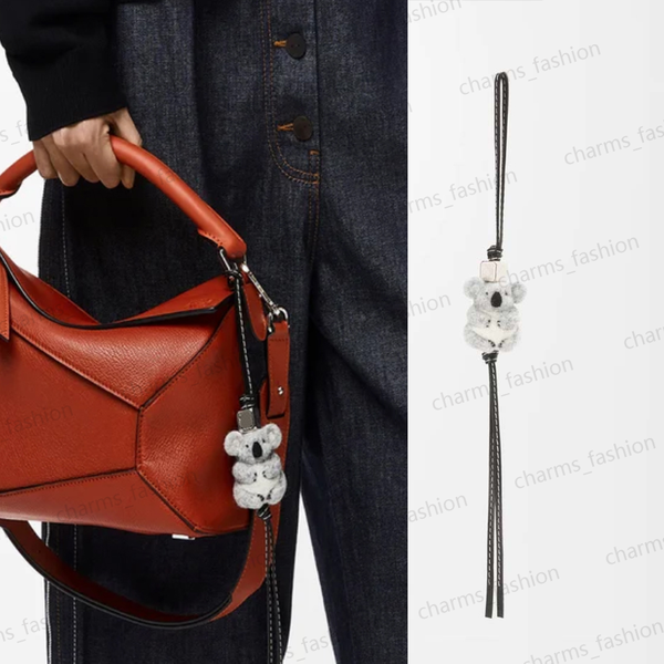 Designer bag charm Koala Elephant charm Keychain looped strap palladium Anagram dice Style Ring Keyring Hangings key chain women Lanyards Keychains 03 
Designer bag charm Koala Elephant charm Keychain looped strap palladium Anagram dice Style Ring Keyring Hangings key chain women Lanyards Keychains 03