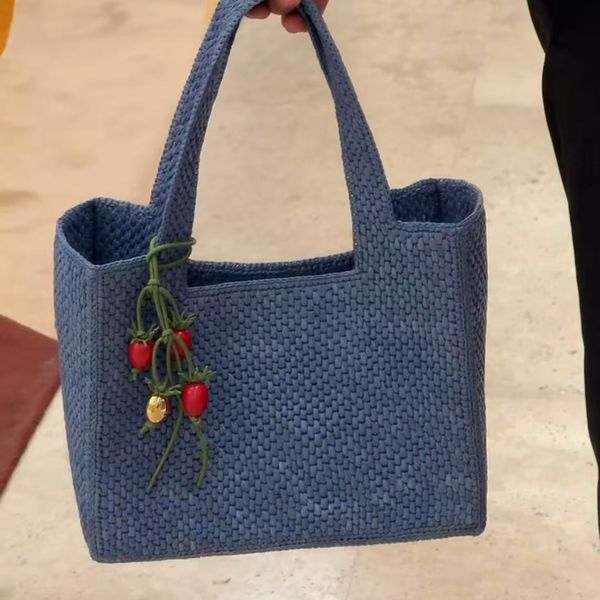 High quality Designer bag chain Charm Cherry Charm Fashion Women Keychain Vintage Cool Cherry Pattern Refreshing Style Keychains Hangings 02
High quality Designer bag chain Charm Cherry Charm Fashion Women Keychain Vintage Cool Cherry Pattern Refreshing Style Keychains Hangings 02