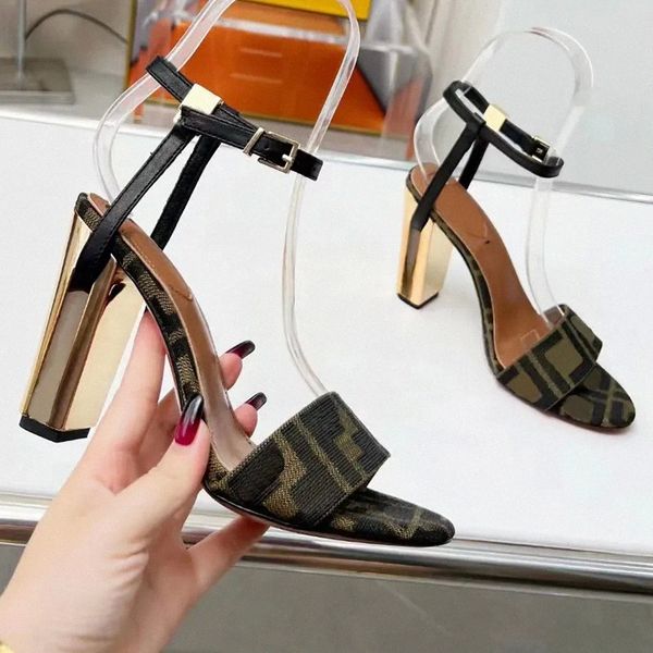 Fashion high Heels Dress Shoes Letter Sandals Leather High Heels Designer women's shoes Comfortable high-heeled sandals 26T2#, #12 
Fashion high Heels Dress Shoes Letter Sandals Leather High Heels Designer women's shoes Comfortable high-heeled sandals 26T2#, #12