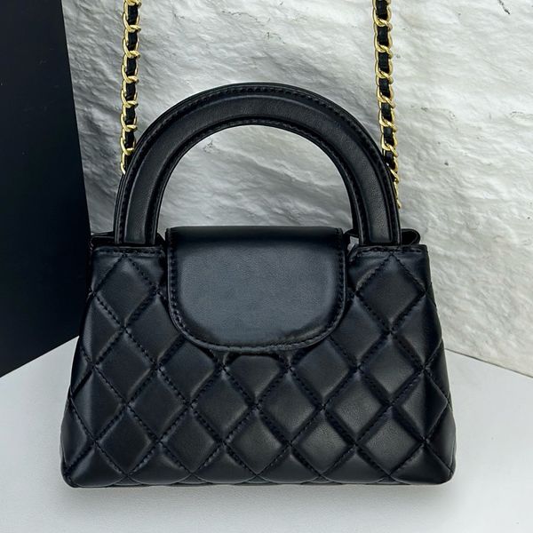 Designer bag plain Shoulder bag Diamond pattern stitching Crossbody handbag over tote bag Mini shiny calfskin Summer outings luxury bag, #3 19*13*7cm
Designer bag plain Shoulder bag Diamond pattern stitching Crossbody handbag over tote bag Mini shiny calfskin Summer outings luxury bag, #3 19*13*7cm