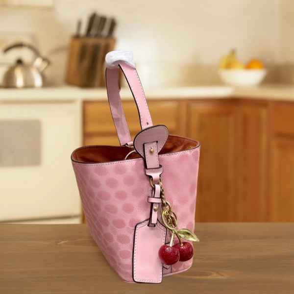 Bright color practical and fashionable leather ladies bag luxury design big brand box --CA8005, Ca8005-4
Bright color practical and fashionable leather ladies bag luxury design big brand box --CA8005, Ca8005-4