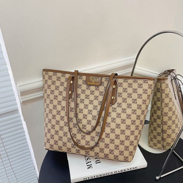 Designer Bag Luxury Bag Shoulder Bag Office Fashion Checkerboard Gotote Women S Large Capacity Shoulder Printed Commuter Underarm, Item1
Designer Bag Luxury Bag Shoulder Bag Office Fashion Checkerboard Gotote Women S Large Capacity Shoulder Printed Commuter Underarm, Item1