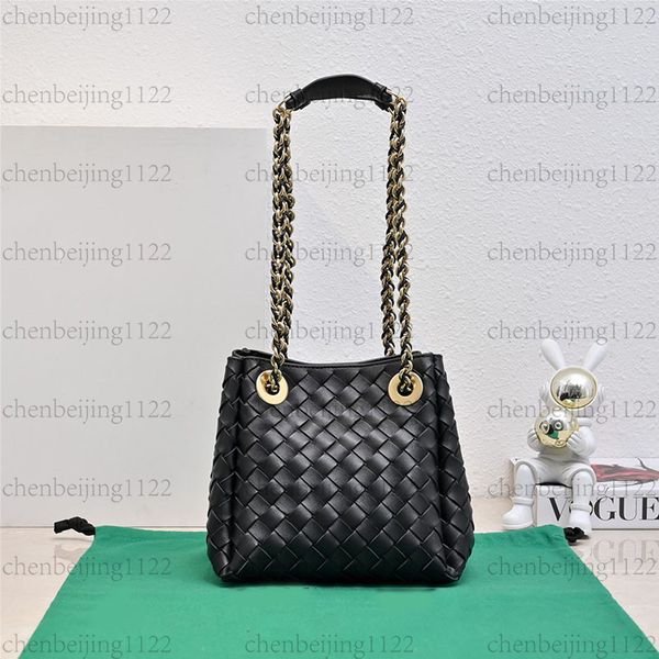 99A premium quality luxury designer handbags, made of pure leather and shining pure copper hardware, create a unique style crossbody bag, single-shoulder bag handbag, Three
99A premium quality luxury designer handbags, made of pure leather and shining pure copper hardware, create a unique style crossbody bag, single-shoulder bag handbag, Three
