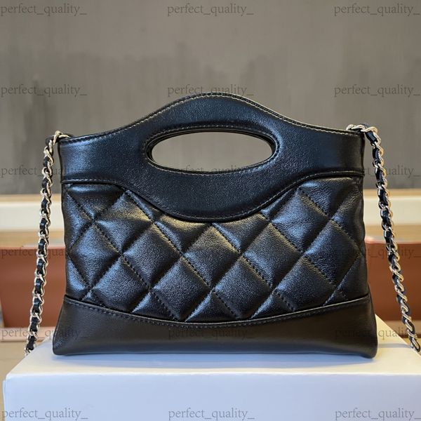 99A Fashion highlights at the party: 100% top-quality leather shining pure steel hardware, a designer-made crossbody handbag with a single shoulder strap, very popular, Six
99A Fashion highlights at the party: 100% top-quality leather shining pure steel hardware, a designer-made crossbody handbag with a single shoulder strap, very popular, Six