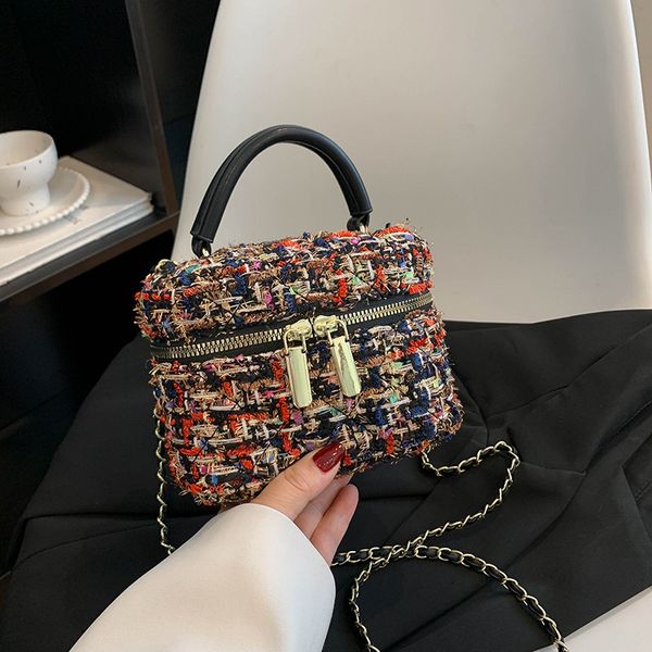 Free Shipping Designer Foreign Trade Hot-selling Small Style Woolen For Women Trendy Versatile Shoulder Bag Elegant Chain Crossbody Bucket Handbag, Black
Free Shipping Designer Foreign Trade Hot-selling Small Style Woolen For Women Trendy Versatile Shoulder Bag Elegant Chain Crossbody Bucket Handbag, Black