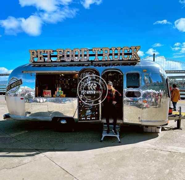 Modern Fully Equipped Kitchen Pizza Coffee Ice Cream BBQ Cart Crepes Food Trailer Concession Food Truck Mobile Kitchen for Sale
Modern Fully Equipped Kitchen Pizza Coffee Ice Cream BBQ Cart Crepes Food Trailer Concession Food Truck Mobile Kitchen for Sale