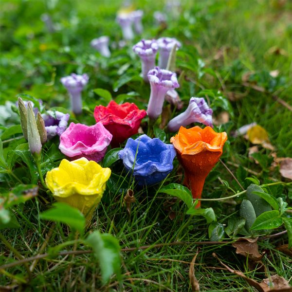 Bee Water Station Cups, Insect Drinking Cups for the Garden, Garden decoration, Insect Water Station, Resin Flower Decoration