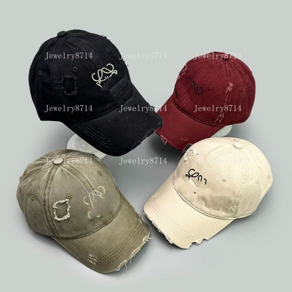 Sports Designer hat baseball Caps Women Hole casquette Outdoor Sunshade Warmth Letter Embroidery 3D cap Fashionable and high-quality adjustable duckbill caps, Packaging box
Sports Designer hat baseball Caps Women Hole casquette Outdoor Sunshade Warmth Letter Embroidery 3D cap Fashionable and high-quality adjustable duckbill caps, Packaging box