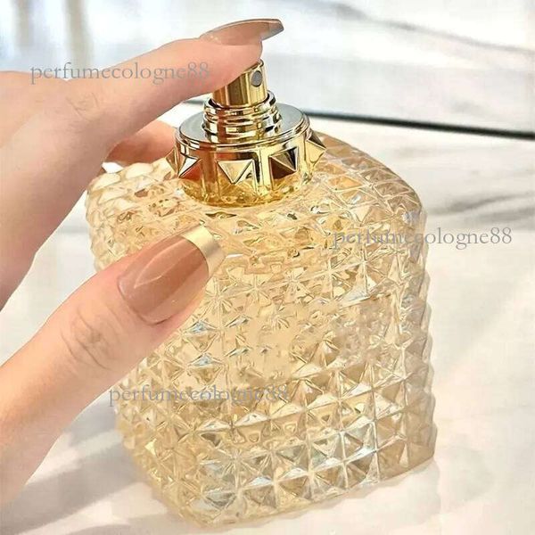 perfume cologne designer fragrance Women 100ml Parfum Long Lasting Smell Brand EDP Men Woman Unisex Cologne Spray good smell Free Shipping To The US in 3-7 Days
perfume cologne designer fragrance Women 100ml Parfum Long Lasting Smell Brand EDP Men Woman Unisex Cologne Spray good smell Free Shipping To The US in 3-7 Days