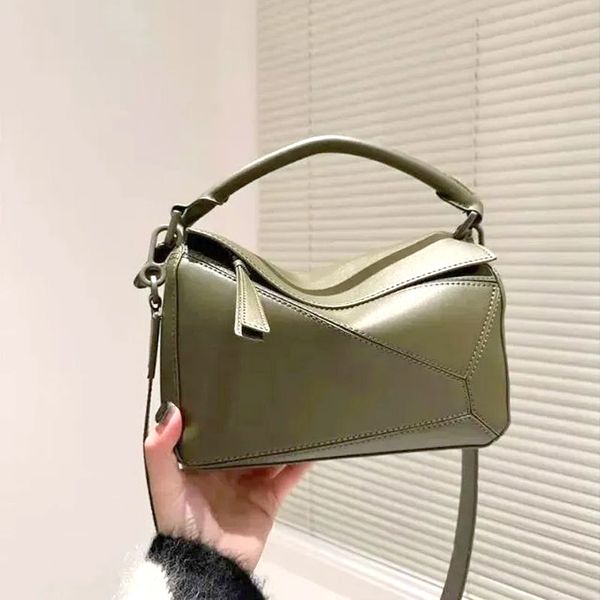 beach Designer Crossbody Bags for Women Top Handle High Grade Real Leather Fashion Puzzles Design Shoulder Bag with Two Straps Lady Handbags 10A, #10
beach Designer Crossbody Bags for Women Top Handle High Grade Real Leather Fashion Puzzles Design Shoulder Bag with Two Straps Lady Handbags 10A, #10