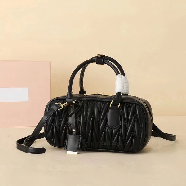 Best selling 2025 New Fashion Designer Shoulder Bags for womens Fashion Bag classical Handbag messenger fashionable woman crossbody Underarm, 3d
Best selling 2025 New Fashion Designer Shoulder Bags for womens Fashion Bag classical Handbag messenger fashionable woman crossbody Underarm, 3d