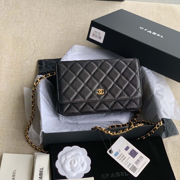 Designer Bags Shoulder Bag High quality leather caviar style diagonal cross bag tote bag diamond grid chain handbag Fashion designer luxury chain bag wallet, White
Designer Bags Shoulder Bag High quality leather caviar style diagonal cross bag tote bag diamond grid chain handbag Fashion designer luxury chain bag wallet, White