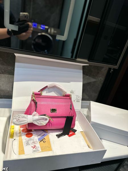 Aaa Designer Pearle…