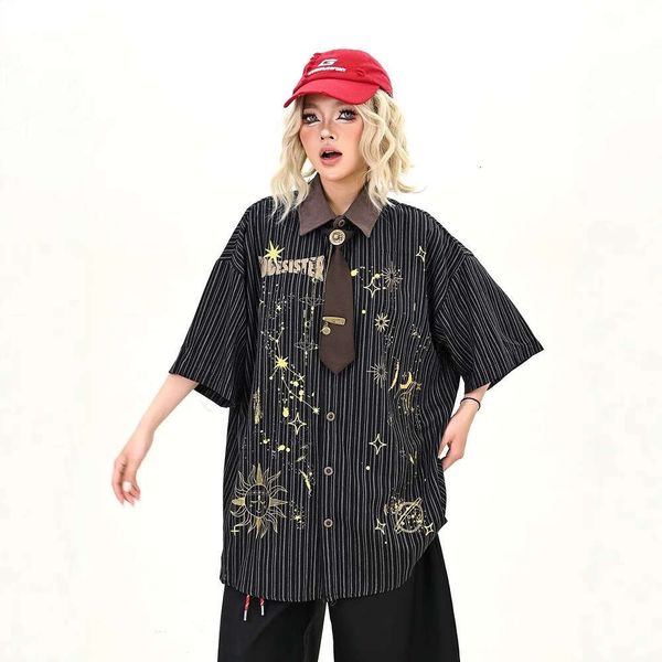2XL Size 150kg Summer American Style Short Sleeve Unisex Loose Cartoon Embroidery Couple Shirt, Black
2XL Size 150kg Summer American Style Short Sleeve Unisex Loose Cartoon Embroidery Couple Shirt, Black