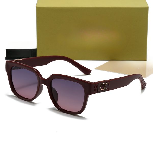 Unisex designer brand sunglasses Available in multiple colors Suitable for various daily wear occasions Sun protection glasses Suitable for both men and women
Unisex designer brand sunglasses Available in multiple colors Suitable for various daily wear occasions Sun protection glasses Suitable for both men and women