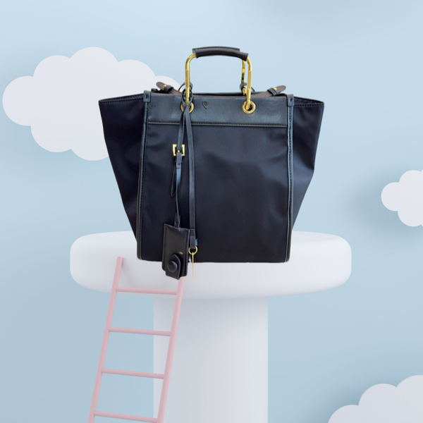 Fashionable new style ladies' small bag with multiple uses luxury design with big brand box --PR8067, Pr8067-3
Fashionable new style ladies' small bag with multiple uses luxury design with big brand box --PR8067, Pr8067-3