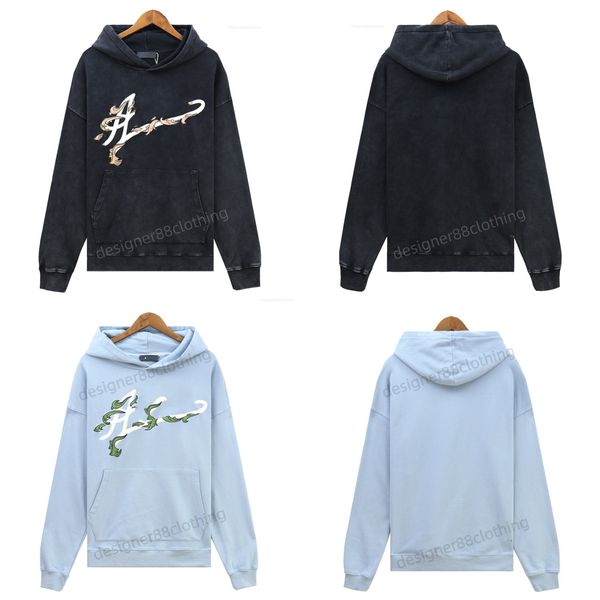 Designer Clothes Wo…