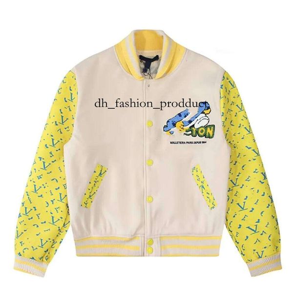 vuittons Mens Jackets designer Classic Vintage Baseball Varsity Coat Loose Mens Women Outerwear Wool Flocking Leather Single Breasted Couples Warm Bomber ca3, White
vuittons Mens Jackets designer Classic Vintage Baseball Varsity Coat Loose Mens Women Outerwear Wool Flocking Leather Single Breasted Couples Warm Bomber ca3, White