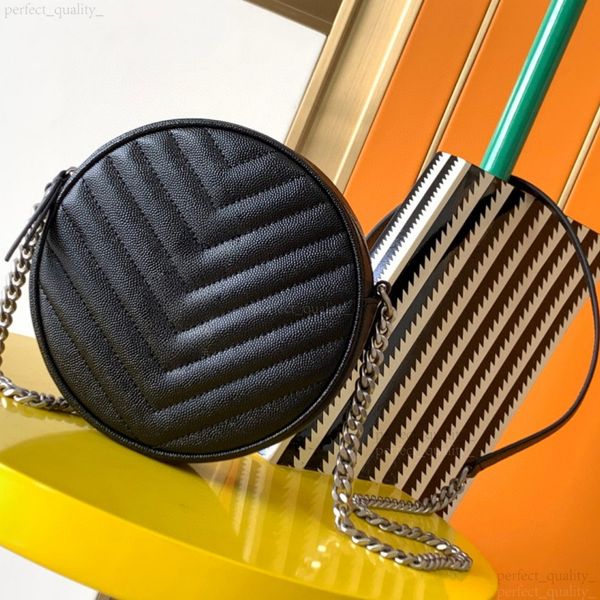 99A The unique perspective of a top designer gives this single-shoulder crossbody handbag a distinctive look. The high-quality steel customization is flawless., Two
99A The unique perspective of a top designer gives this single-shoulder crossbody handbag a distinctive look. The high-quality steel customization is flawless., Two