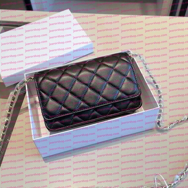 Ladies' Single Shoulder Flip Square Bag Designer Luxurious Leather Crossbody Bag Fashionable Solid Color Chain Bag Classic Diamond Grid Pattern, Bag 12
Ladies' Single Shoulder Flip Square Bag Designer Luxurious Leather Crossbody Bag Fashionable Solid Color Chain Bag Classic Diamond Grid Pattern, Bag 12