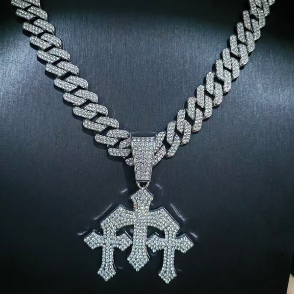 Party Bling: Unisex Cross Cuban Chain to Steal the Show
Party Bling: Unisex Cross Cuban Chain to Steal the Show
