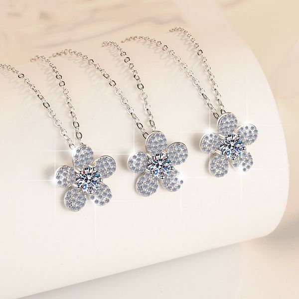 Korean Floral Necklace for Women | S925 Silver Tarnish-Resistant | Camellia/Sunflower Full Diamond Pendant | Dainty Korean Chic Jewelry 
Korean Floral Necklace for Women | S925 Silver Tarnish-Resistant | Camellia/Sunflower Full Diamond Pendant | Dainty Korean Chic Jewelry