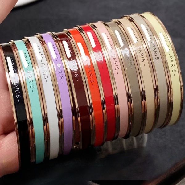 Fashion bracelet, 18K gold chain bracelet, size 19, high-quality 316L titanium steel designer jewelry, couple bracelet, Christmas gift
Fashion bracelet, 18K gold chain bracelet, size 19, high-quality 316L titanium steel designer jewelry, couple bracelet, Christmas gift