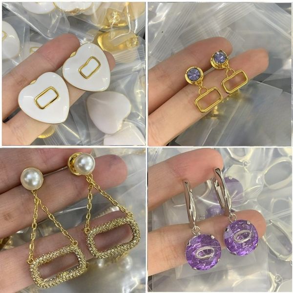 Women Gold Earrings Designer Luxury Hoop Earrings Extravagant Studs Classic Simple Earring Silver Letter Engagement Jewelry
Women Gold Earrings Designer Luxury Hoop Earrings Extravagant Studs Classic Simple Earring Silver Letter Engagement Jewelry