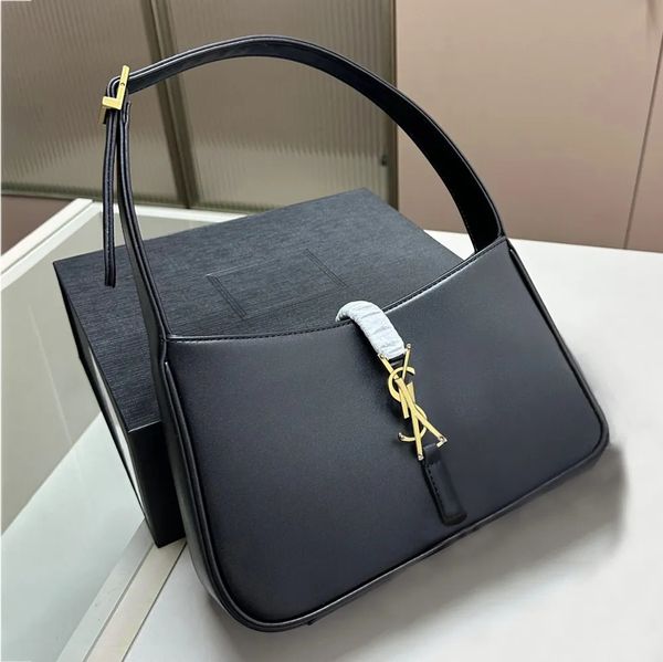 Designer shoulder bag Hobo Mini multi-color leather classic luxury handbag brand women's gold and silver metal chain fashionable armpit bag handbag wallet, Yl-3
Designer shoulder bag Hobo Mini multi-color leather classic luxury handbag brand women's gold and silver metal chain fashionable armpit bag handbag wallet, Yl-3