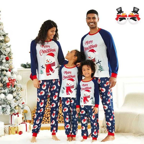 Cottoon Fashion Letter Snowman Print Christmas Pajamas Set Parent-child Mom Dad Loungewear Baby Girl Boy Sleepwear Home Clothes Y251104