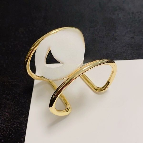 Classic Fashion Bangle Bracelet Wristband Cuff Designer Letter Bracelets for Women Lady Wedding Jewelry High Quality Gift
Classic Fashion Bangle Bracelet Wristband Cuff Designer Letter Bracelets for Women Lady Wedding Jewelry High Quality Gift