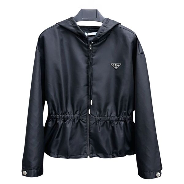 GG-P-R-A Classic Original Designer Women's Nylon Hooded Jackets Fashion Triangle Hooded Jacket Brands Black Zipper Casual Sports Zipper Windproof Waterproof Coats
GG-P-R-A Classic Original Designer Women's Nylon Hooded Jackets Fashion Triangle Hooded Jacket Brands Black Zipper Casual Sports Zipper Windproof Waterproof Coats