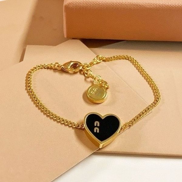 Womens Designer Letter Pendant Necklaces Simple Gold Plated Necklace Bracelet Set Wedding Party Jewerlry Accessories
Womens Designer Letter Pendant Necklaces Simple Gold Plated Necklace Bracelet Set Wedding Party Jewerlry Accessories