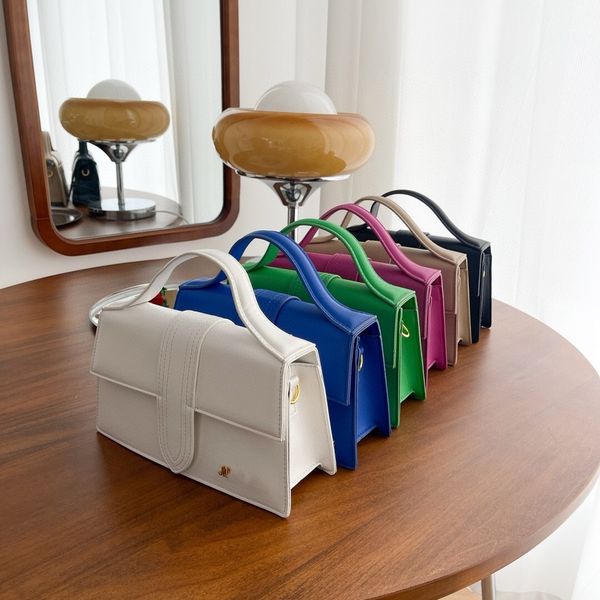 Brand Desianers Log…