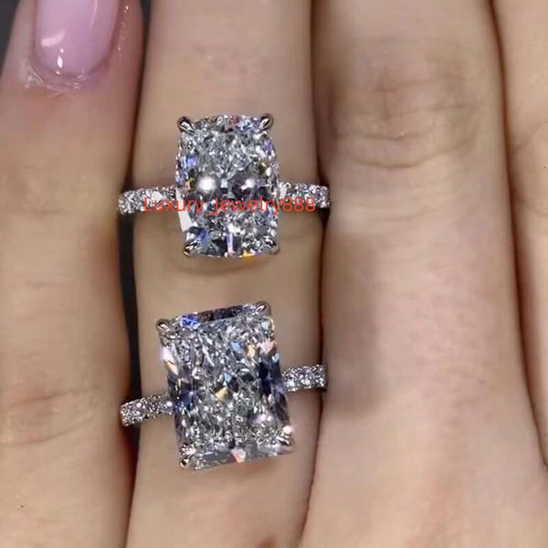 GRA VVs carbon silica radiation cut engagement ring gold-plated pure silver women's and men's jewelry 1 3 4 5 carats
GRA VVs carbon silica radiation cut engagement ring gold-plated pure silver women's and men's jewelry 1 3 4 5 carats