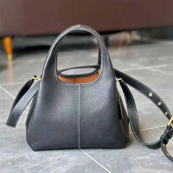 Free Shipping Desig… - image