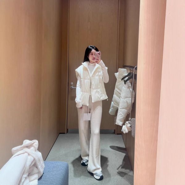 2025 Winter A Stand Collar Down-filled Vest | Sleeveless, Short Length, Zip-up, Puffy & Warm | Gym & Streetwear Essential, White
2025 Winter A Stand Collar Down-filled Vest | Sleeveless, Short Length, Zip-up, Puffy & Warm | Gym & Streetwear Essential, White