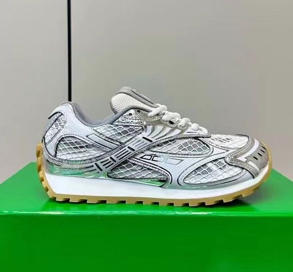 Running Shoes Desig…