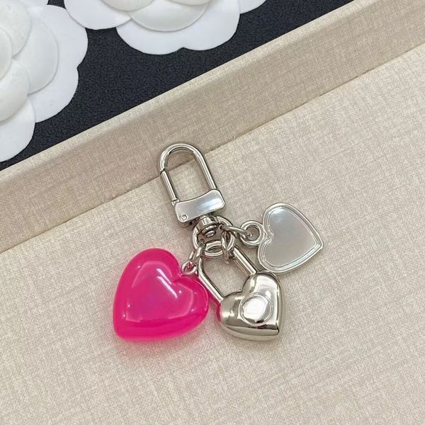 Womens Keyain Fashion Designer Flower Heart Bag Lock arm KeyrHangings Key ain Mens Women Top Quality Holiday Gif M260702