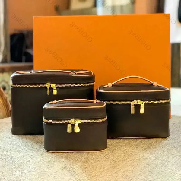 Designer Lady Cosmetic Bags Fashion Makeup Bag Women Designers Toiletry Travel 45678218 Pouch Purses High Quality Make Up Handbags, Brown
Designer Lady Cosmetic Bags Fashion Makeup Bag Women Designers Toiletry Travel 45678218 Pouch Purses High Quality Make Up Handbags, Brown