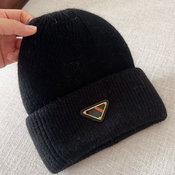 Geometric Beanie De…