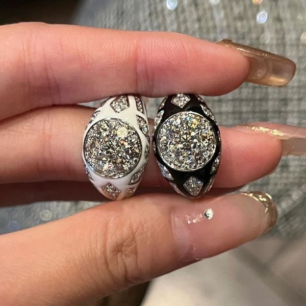 2025 French light black/white ceramic zircon band medieval personality design sense fashion temperament retro index finger ring
2025 French light black/white ceramic zircon band medieval personality design sense fashion temperament retro index finger ring