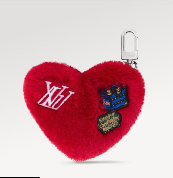 2026 New Designer Red Fleece Heart Keychain Bag Pendant Fashion Pendant for Men and Women, Couple Heart Pendant
