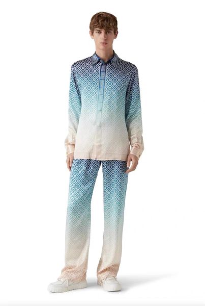 25ss Casabalna New Gradient Print Men and Women Casual Fashion Silk Drawstring Straight Leg Pants Hawaiian Vacation Long Sleeve Lapel Button Cardigan Silk Shirt Set, Sage
25ss Casabalna New Gradient Print Men and Women Casual Fashion Silk Drawstring Straight Leg Pants Hawaiian Vacation Long Sleeve Lapel Button Cardigan Silk Shirt Set, Sage
